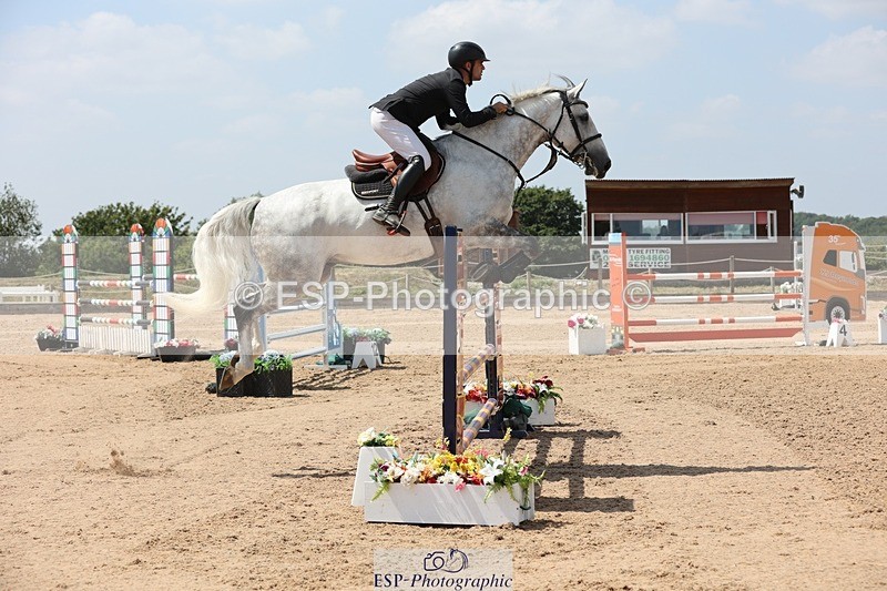 250725-134034-03026 - Cls 3 Snr Foxhunter