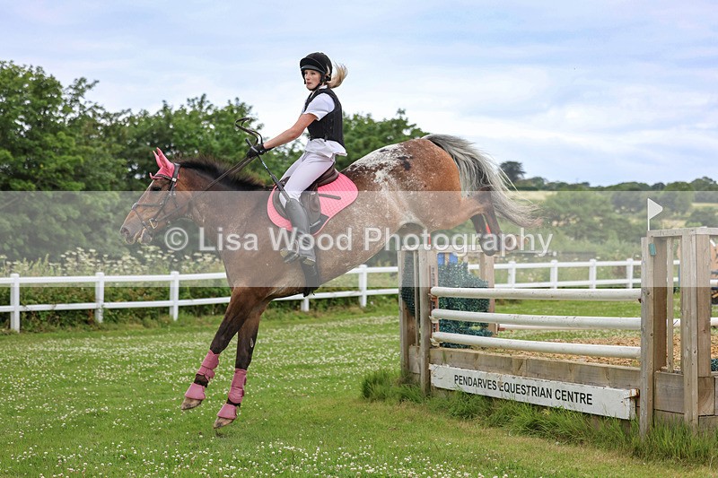 3E7A3676 - Class 6: Hawkins Motors Senior 1.00m Derby