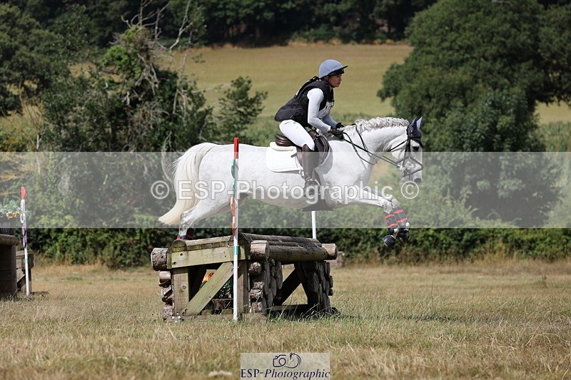 250802A-144855-05133 - D-157-Caitlin.Wright-BEAU.CRUISING.CLOVER