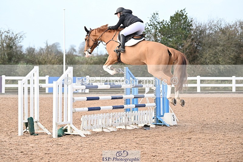 231209A-132623-01919 - Cls 13 Foxhunter & 1.20m Open