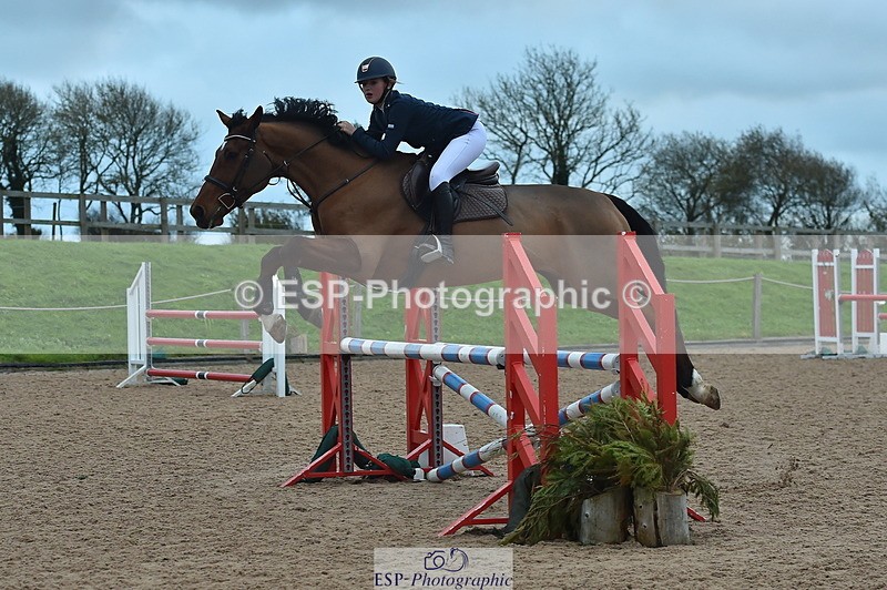 231119A-150824-06360 - Sun Cls 11-13 Children on Horses 90cm, 1m & 1.10m