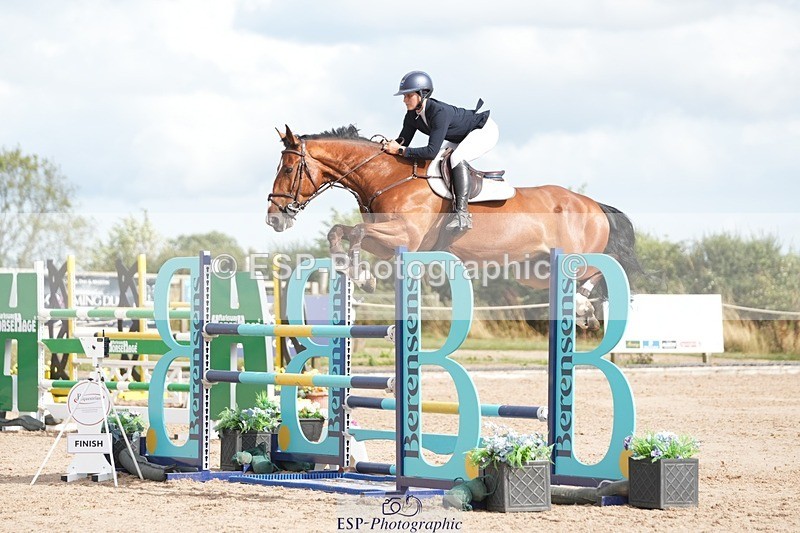 250803-170001-14686 - Cls 30 Redpost Equestrian Senior Foxhunter