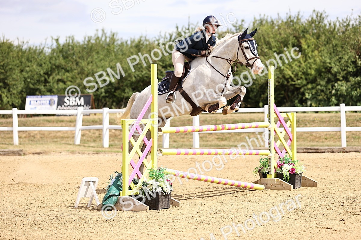 SBM_009848 - Class 8 - Senior Newcomers - 1.10  Open