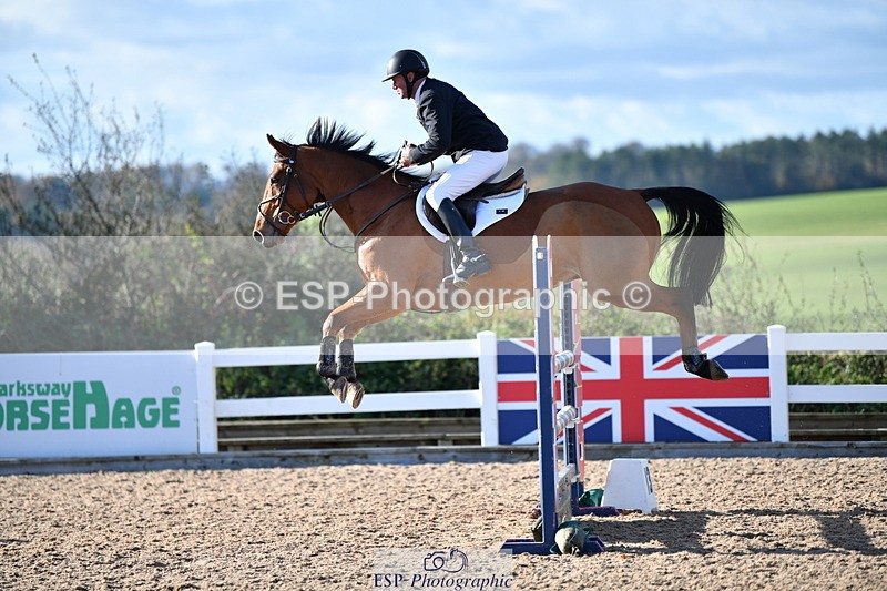 231110A-135421-00705 - Cls 5 Newcomers & 1.10m Open