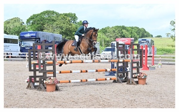 BPP_1120 - CLASS 4 FRI Newcomers/ 1.10m Open