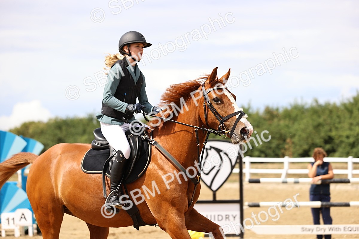 SBM_026989 - Class 13 - Senior Newcomers - 1.10m