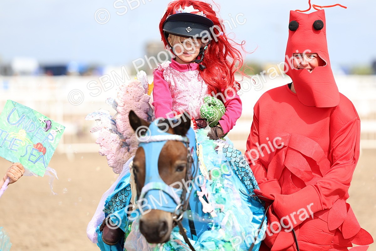 SBM_02726 - Class 21 - Fancy Dress - IH or Ridden