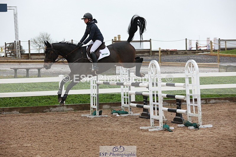 231112A-131555-04361 - Cls 20 Newcomers & 1.10m Open