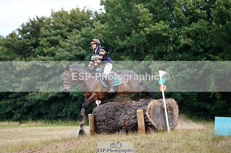 250802A-160212-07876 - F-280-Letitia.Pickles-LAWSON