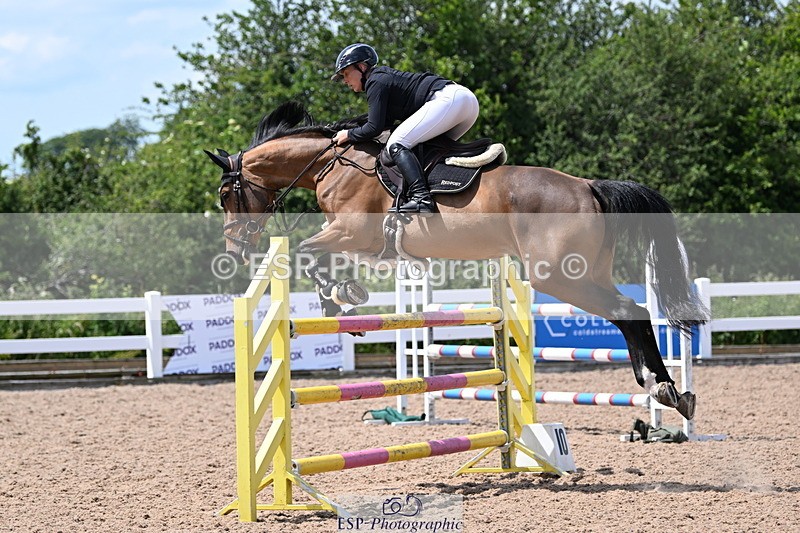 240619A-142528-00587 - Cls 4 Snr Newcomers and 1.10m Open