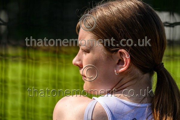 East25Sun-928973 - Field Female