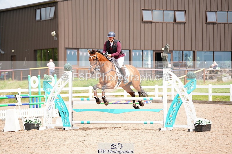 240804A-124216-10885 - Cls 51 1.05m Amateur Qualifier