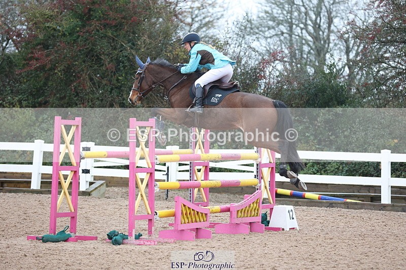 231112A-135455-04725 - Cls 20 Newcomers & 1.10m Open