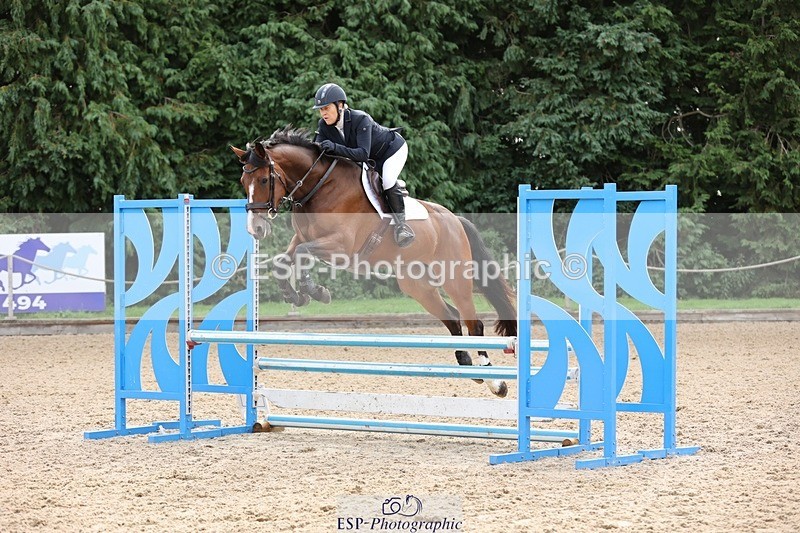 240817-094246-00374 - 02A Snr Brit Nov