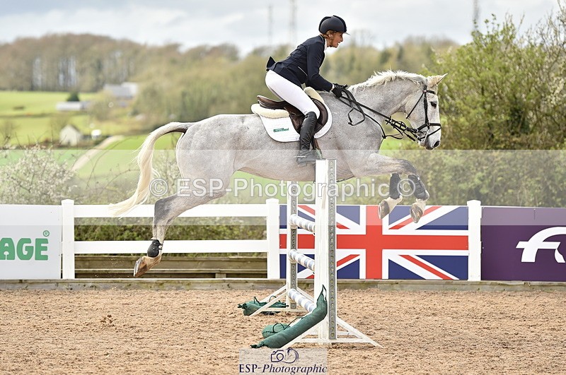 240403A-143458-00853 - Cls 4 Newcomers and 1.10m Open