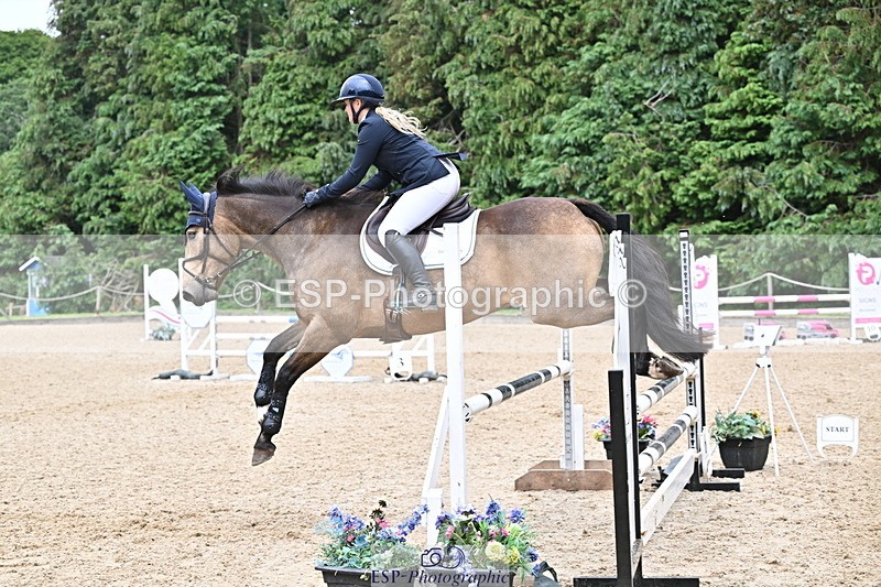 250613A-140039-01803 - Cls 12 95cm Amateur Quali