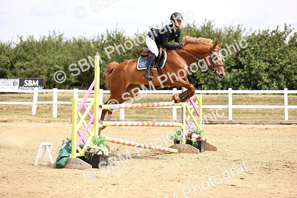 SBM_009960 - Class 8 - Senior Newcomers - 1.10  Open
