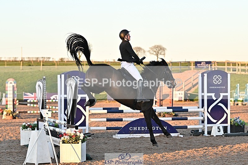 250401-192317-00992 - 90cm Classes