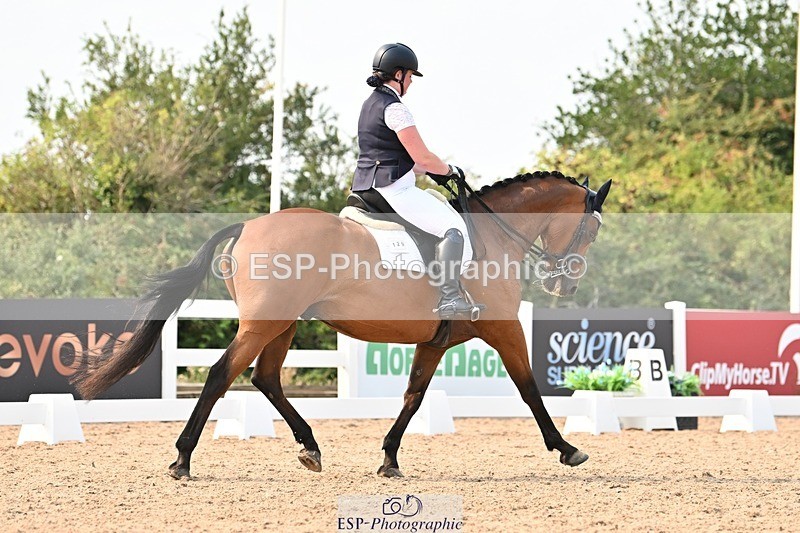 250816-160348-06043 - 129-Beth.TaylorWilly.Wonker