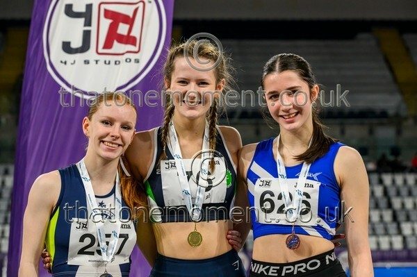 SenInd26-911580 - Medals