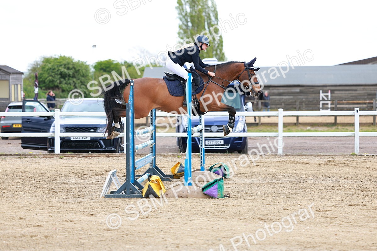 SBM_002388 - Class 10 - Senior Newcomers - 1.10m