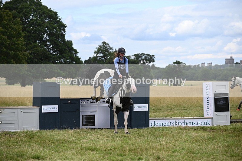 WJ6_5716 - Time at Jump 14:42 to 15:23