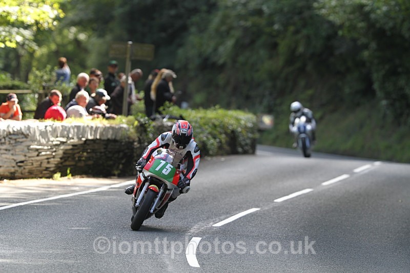 FOM_1089 - Classic TT Lap of honour