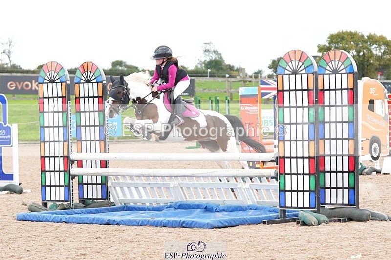 250921-144741-03728 - Cls 20 Pony 80cm Derby