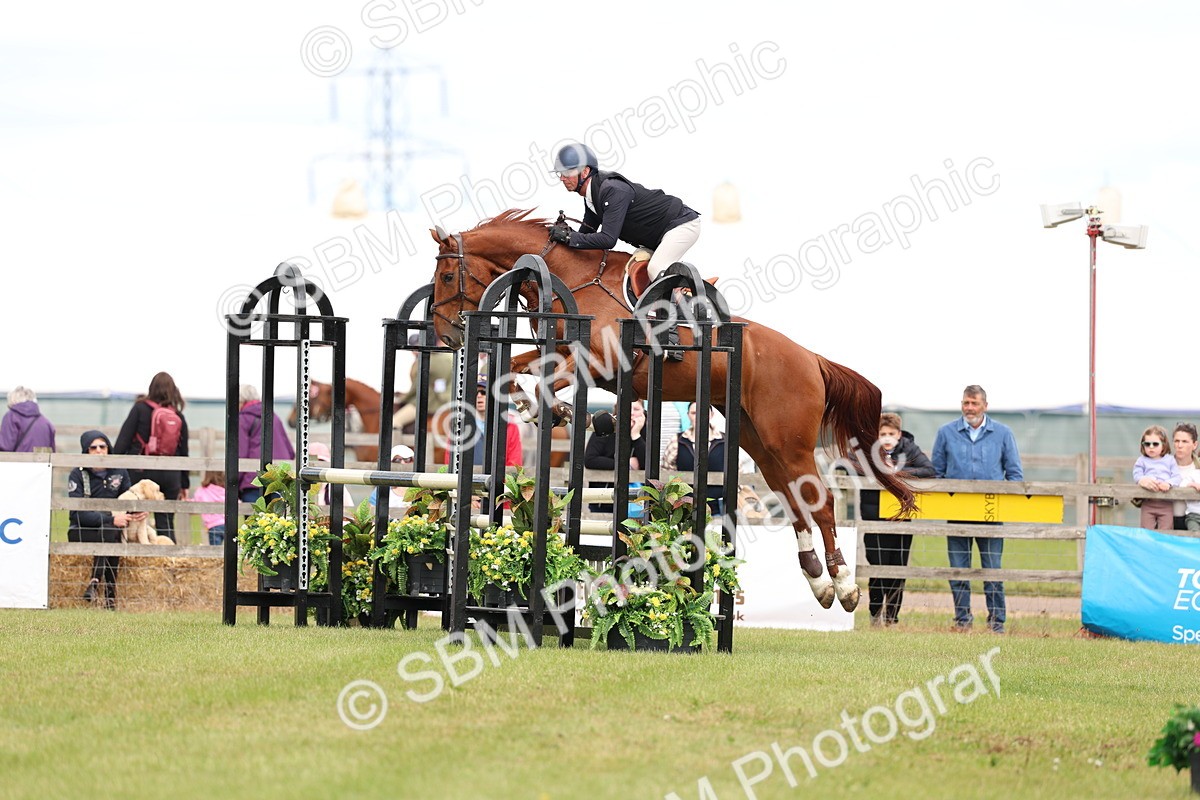 SBM_13736 - Class 206 - Senior Newcomers - 1.10m Open