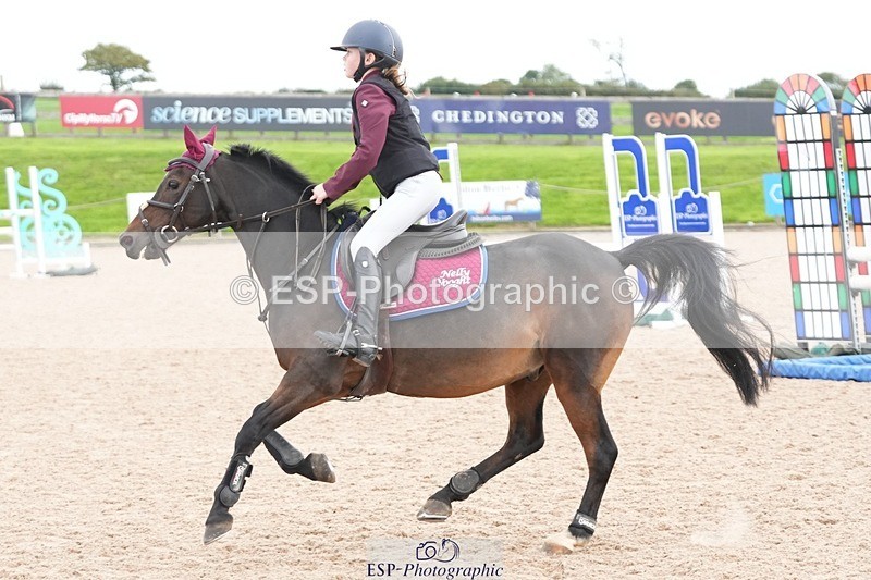 250921-144058-03707 - Cls 20 Pony 80cm Derby