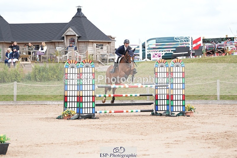 250801-103409-04755 - Cls 14 Snr Fox 1st Rnd