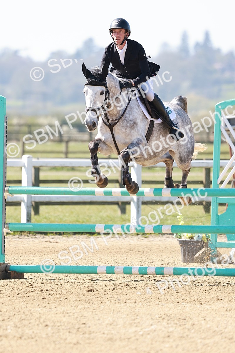 SBM_003929 - Class 16 - Senior 1.05m