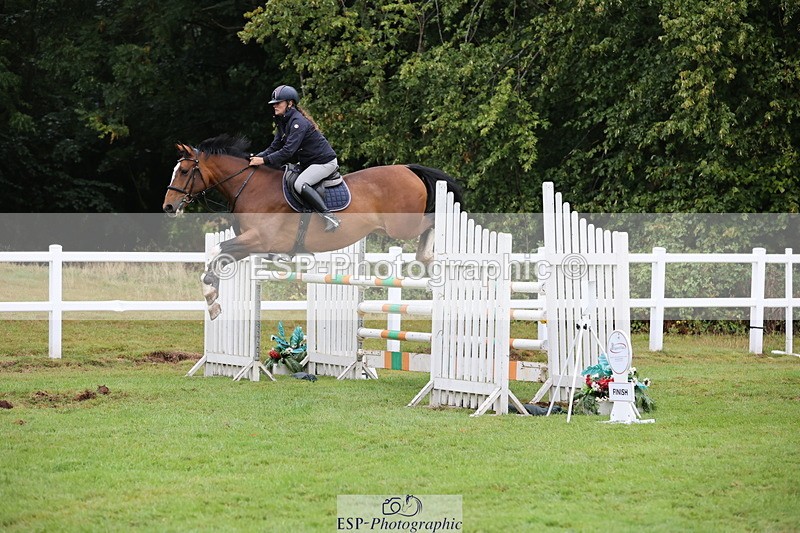 250830A-150853-07217 - Cls 16 Snr Newcomers and 1.10m Open