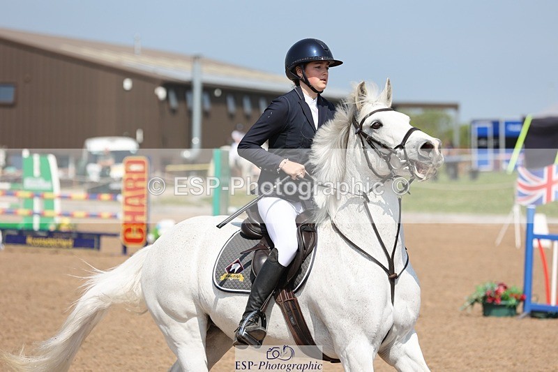 250503-122055-01033 - Cls 9 Pony Foxhunter and 1.10m Open
