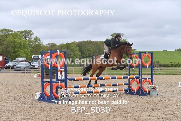 BPP_5030 - CLASS 24 SUN Senior BritiNovice/ 90cm Open
