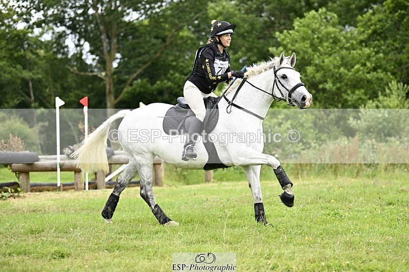 240630-152058-02674 - 701-Gillian_Moleworth-Annagh_Darcy