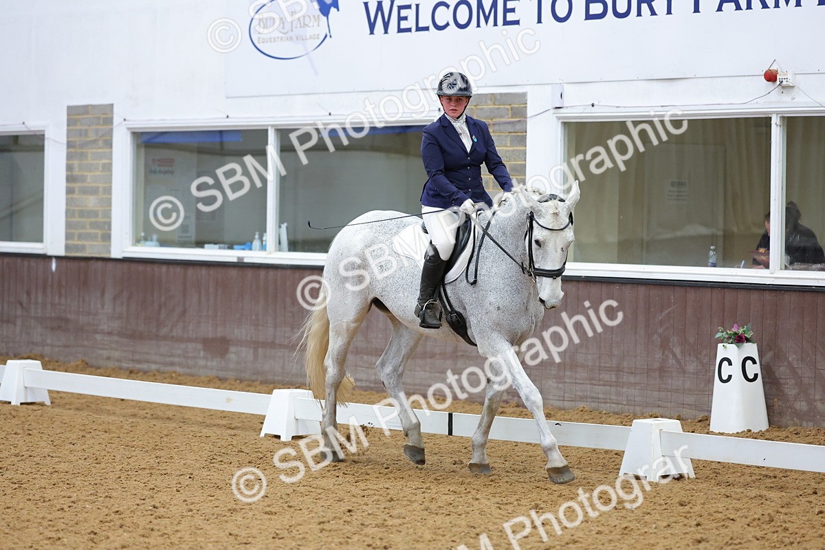 SBM_003700 - Novice