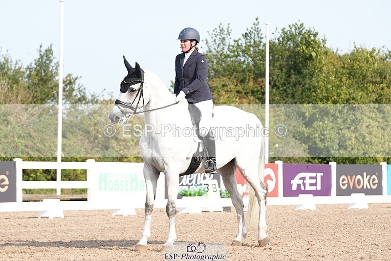 250817-093211-07561 - 122-Stacey.BlunnDiamond.Bobby