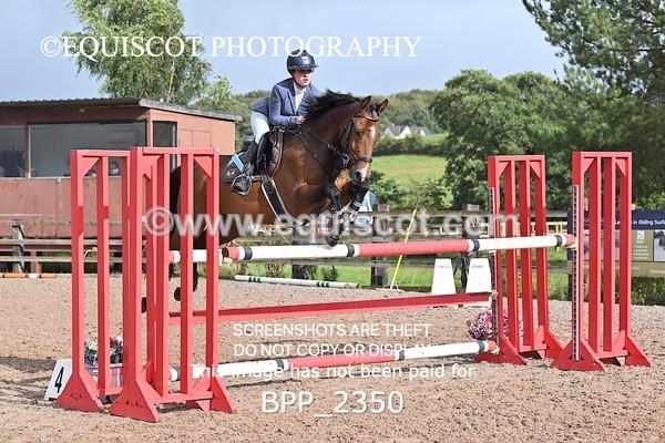 BPP_2350 - CLASS 5   FRI Senior Foxhunter/ 1.20m Open
