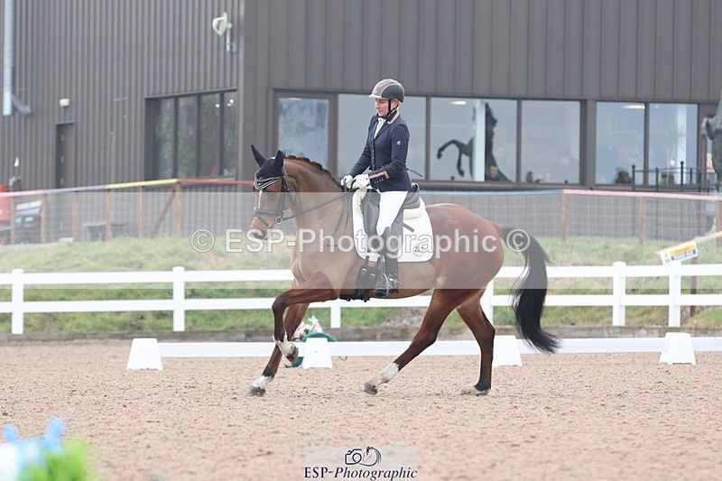 250216-104310-05062 - 221-Alice.Peternell-Noa.Le