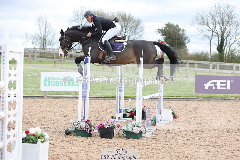 240419A-122909-07254 - Cls 6, 2 Star Medium Tour 1.35m