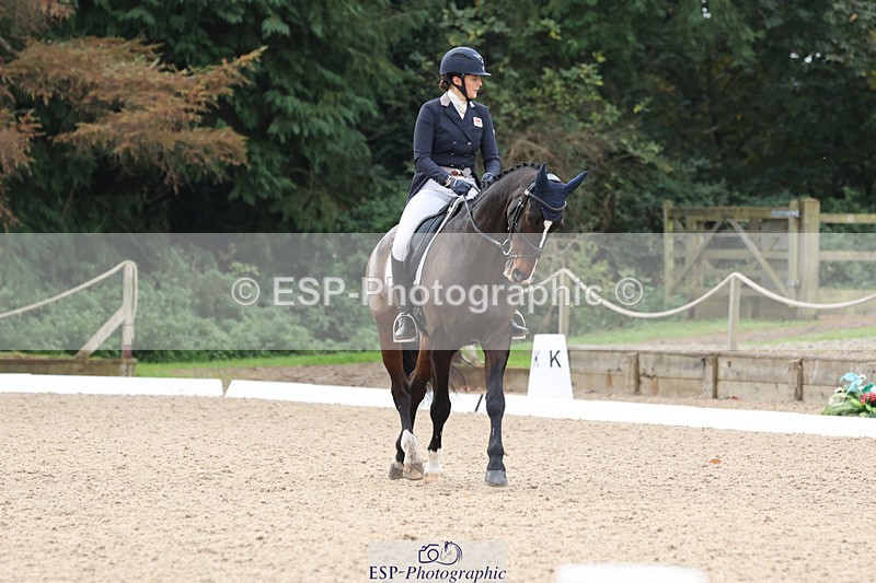 241024-094619-01156 - 130-Imogen.White-BE.TOUCHABLE