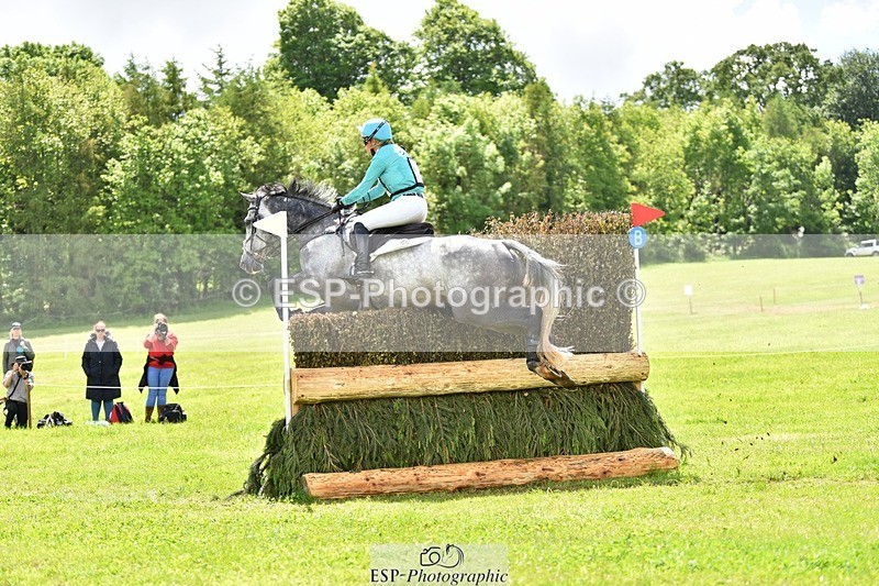 240526-121942-21601 - 529-SBH_BIG_WALL-Izzy_Taylor