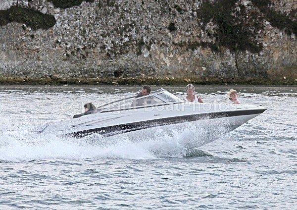 090807 CROWNLINE IMG_3732 - Speedboats
