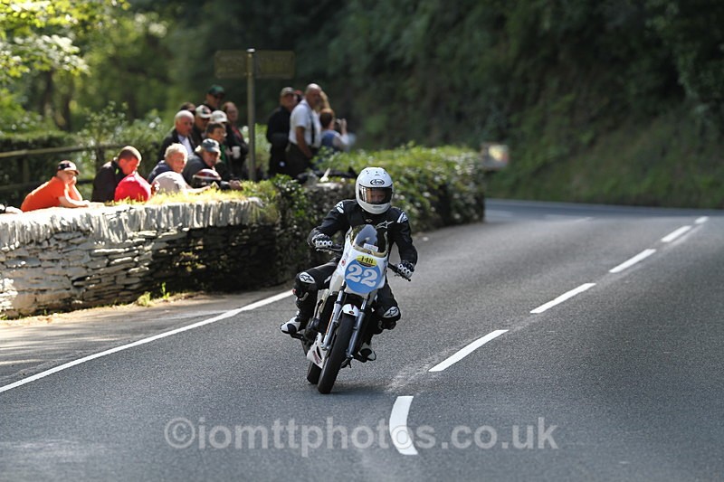 FOM_1275 - Classic TT Lap of honour