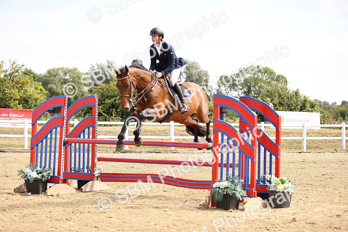 SBM_009602 - Class 8 - Senior Newcomers - 1.10  Open