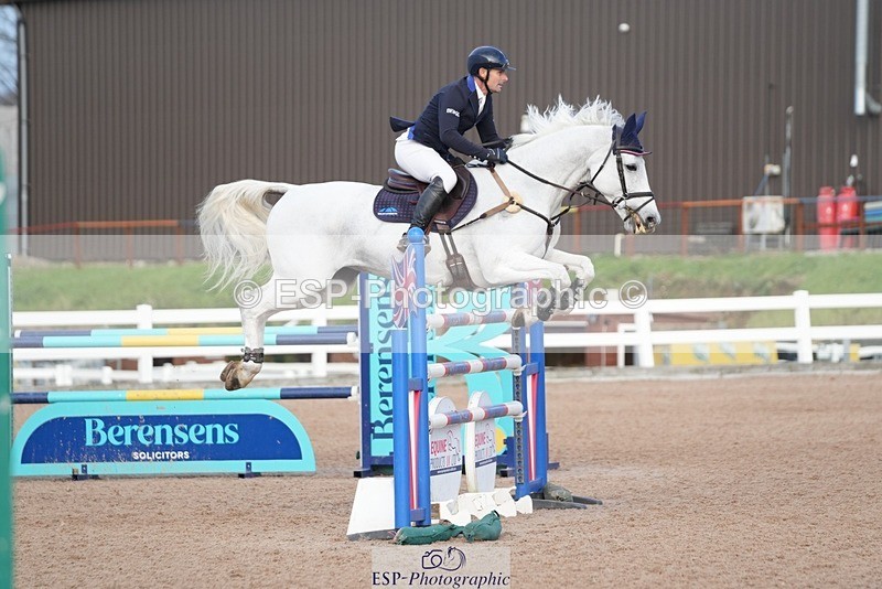 251108-143817-02895 - Cls 16 Snr 1.30m and 1.40m