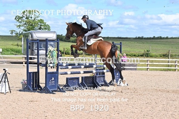 BPP_1920 - CLASS 18 SUN British Novice/ 90cm Open