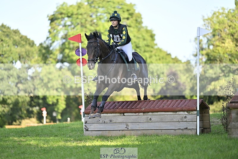 240811A-175029-07523 - 472-