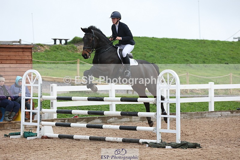 231112A-125326-04244 - Cls 19 Snr 1.05m Open